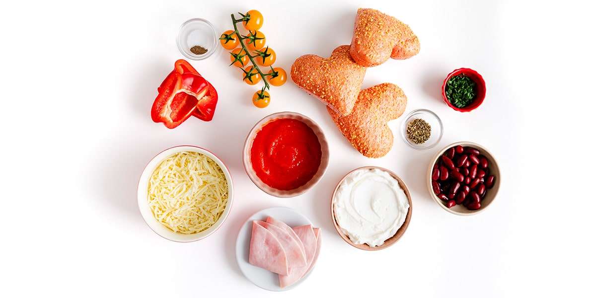 Zutaten für Pizzabrötchen